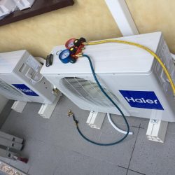 dwa klimatyzatory