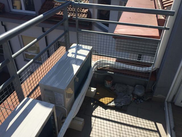 montaż klimatyzacji na balkonie