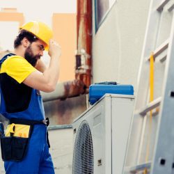 Dowiedz się, dlaczego wiosenny przegląd klimatyzacji to krok, który oszczędza pieniądze i chroni urządzenie przed awarią w sezonie.